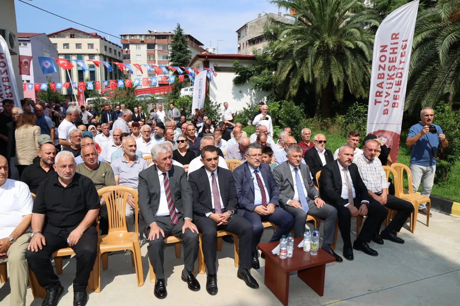Of’ta çay hasat makinesi dağıtımı